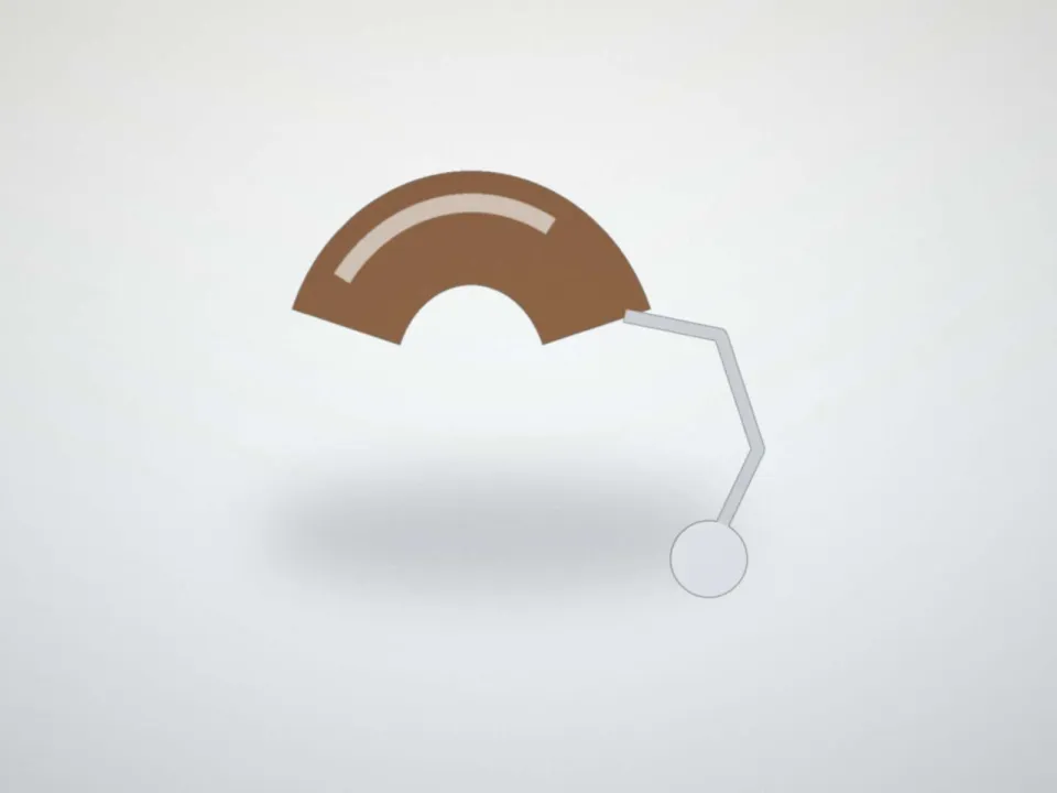 Appareil auditif contour d'oreille brun noisette, posé sur un présentoir clair (modèle d'exemple, sans marque)