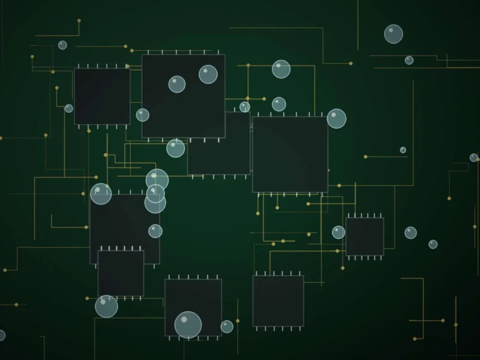 Carte électronique d'un smartphone nettoyée après un contact avec l'eau