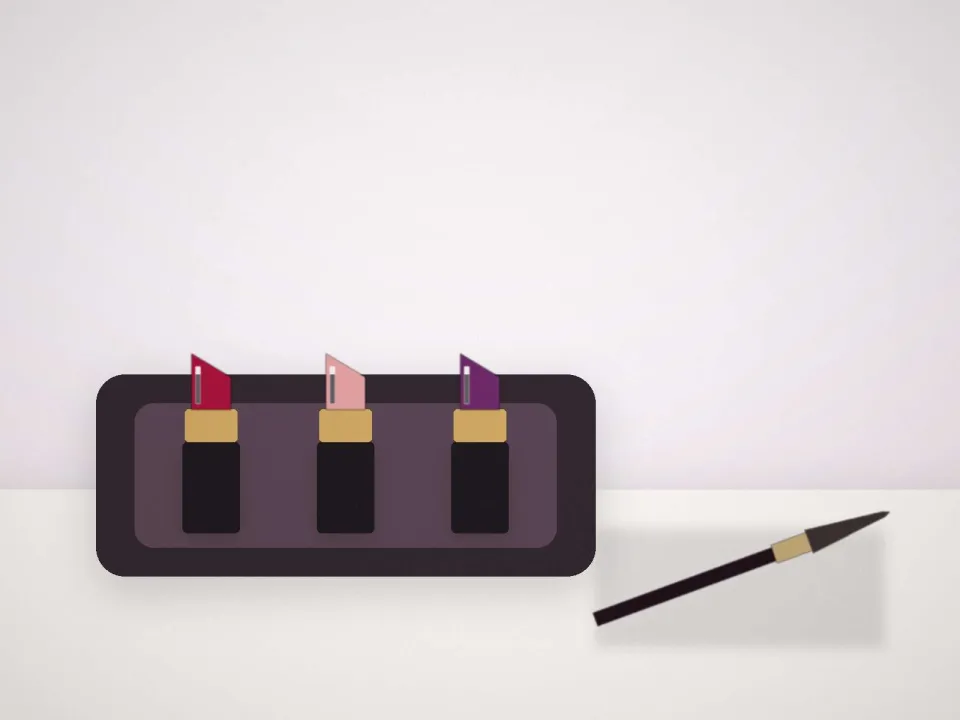 Mallette de maquillage ouverte avec rouges à lèvres et pinceaux, prête pour un déplacement