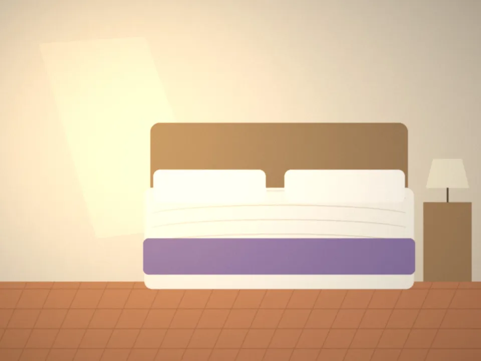Chambre Lavande : grand lit en lin blanc, plaid mauve, lumière du matin