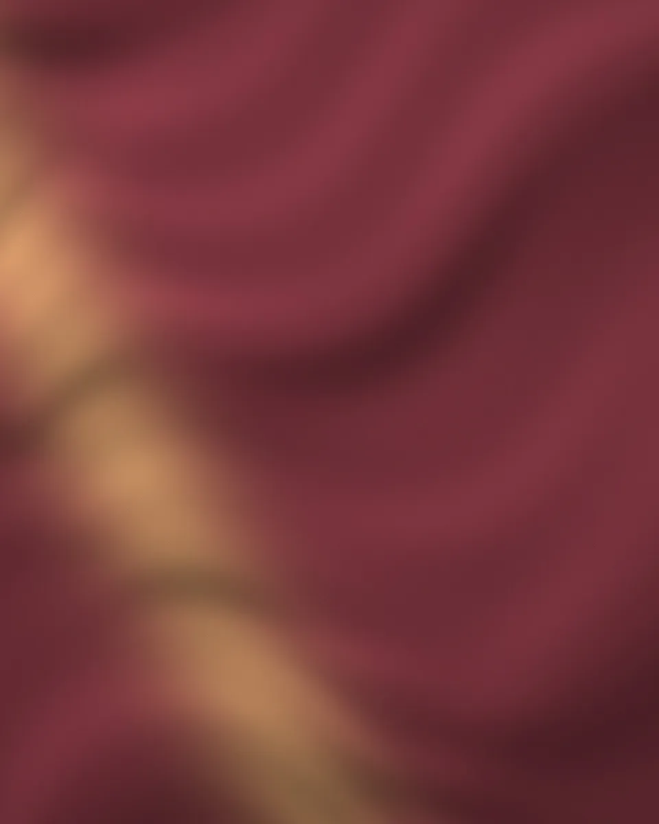 Lookbook : robe bordeaux et écharpe olive
